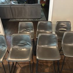 7 Counter Stools