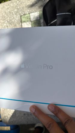 Vision Pro 256 gig