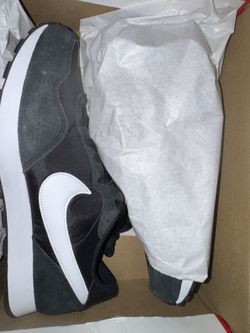 Nike MD Valiant. GS 7 (7Y). $25