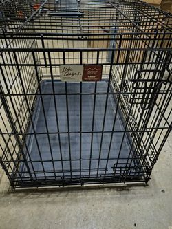 Medium Size Dog Crate/ Kennel, 2 Sided Entry Front And Side Carrying Handles