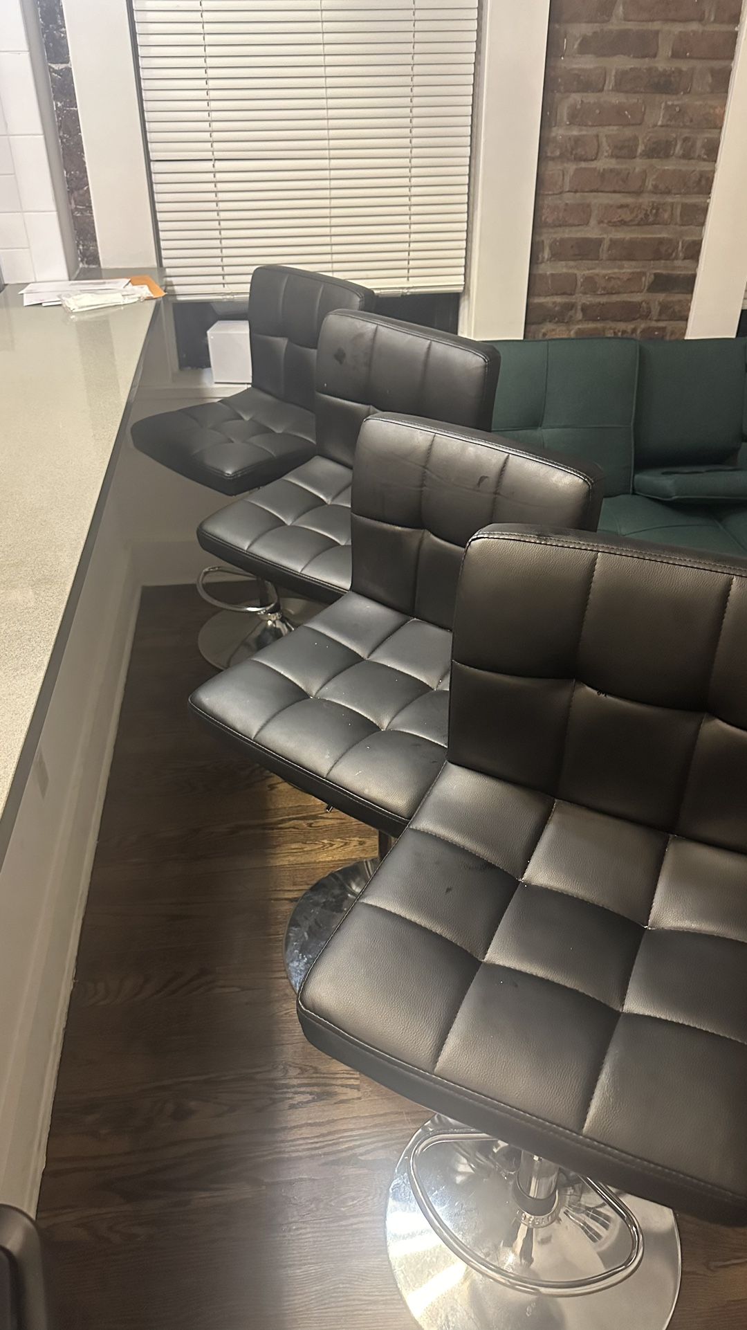 4 Barstools