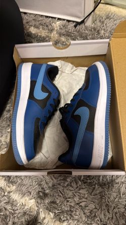 Force 1 low lace size 2 1/2