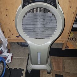 Arctic Cove EVC350 Portable Evaporative Cooler with remote - Works great.