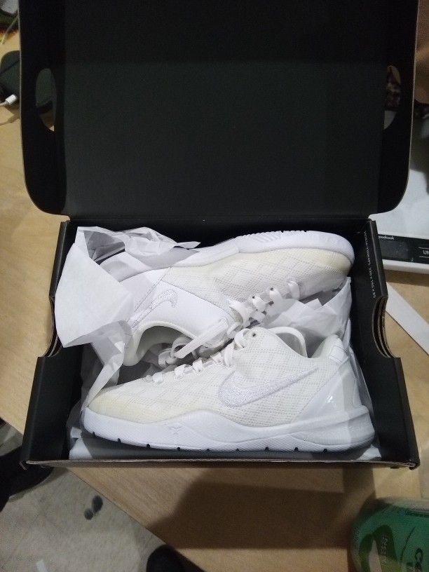 Kobe VIII
