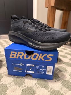 Brooks Adrenaline GTS 25 Women's Size 9