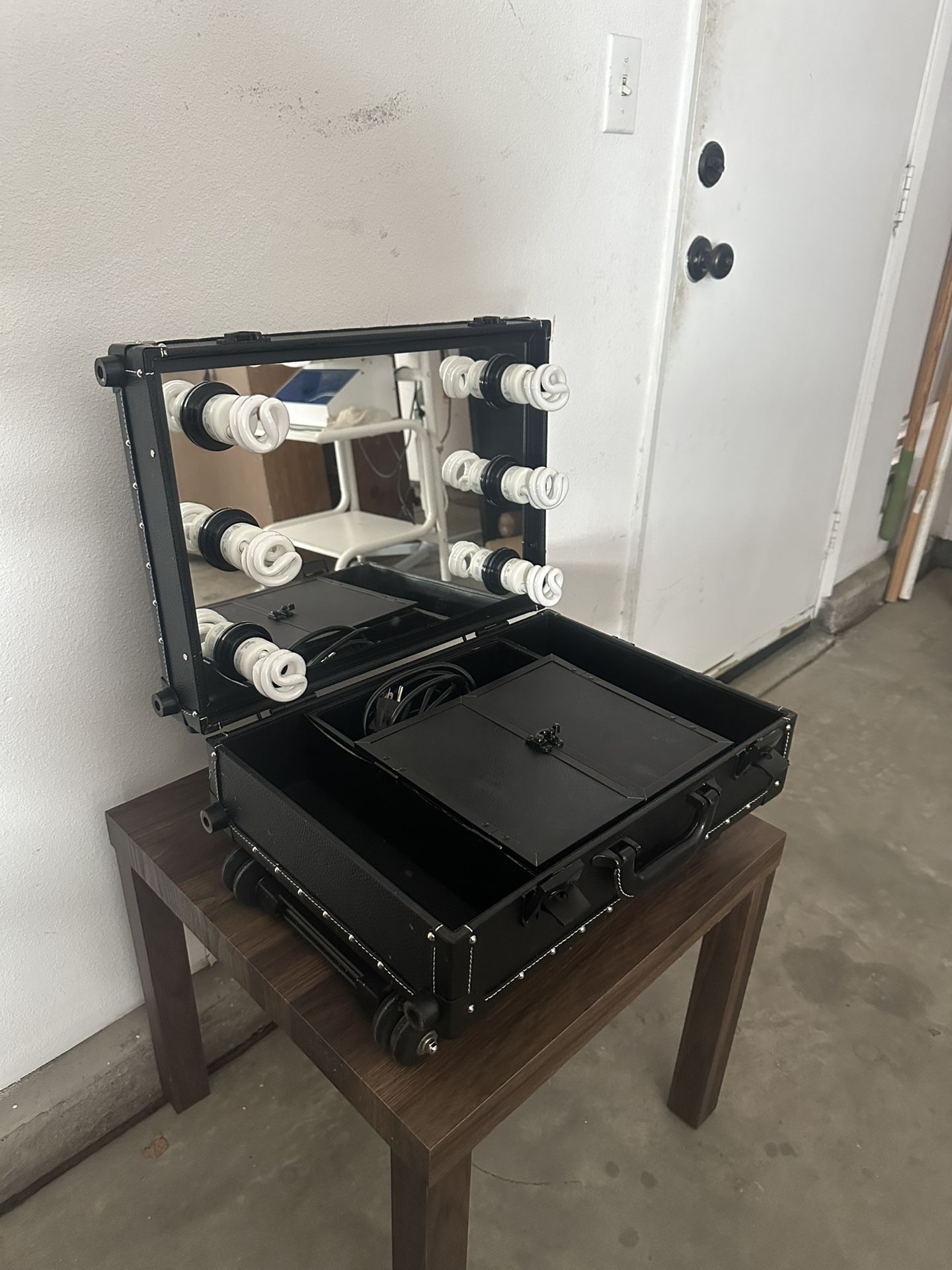 Portable Vanity Case