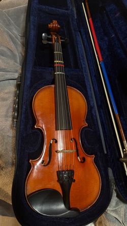 Satori violin with bow and case, send offers!