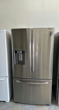 Samsung 3-Door Refrigerator (French Door Fridge) Stainless Steel - Water Dispenser LED Lighting