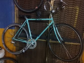 Bianchi Road Bike Celeste Green