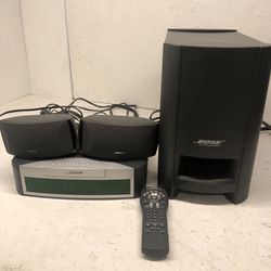 BOSE AV3-2-1 Series 1 DVD/CD Media Center PS3-2-1 Powered Speaker System Working