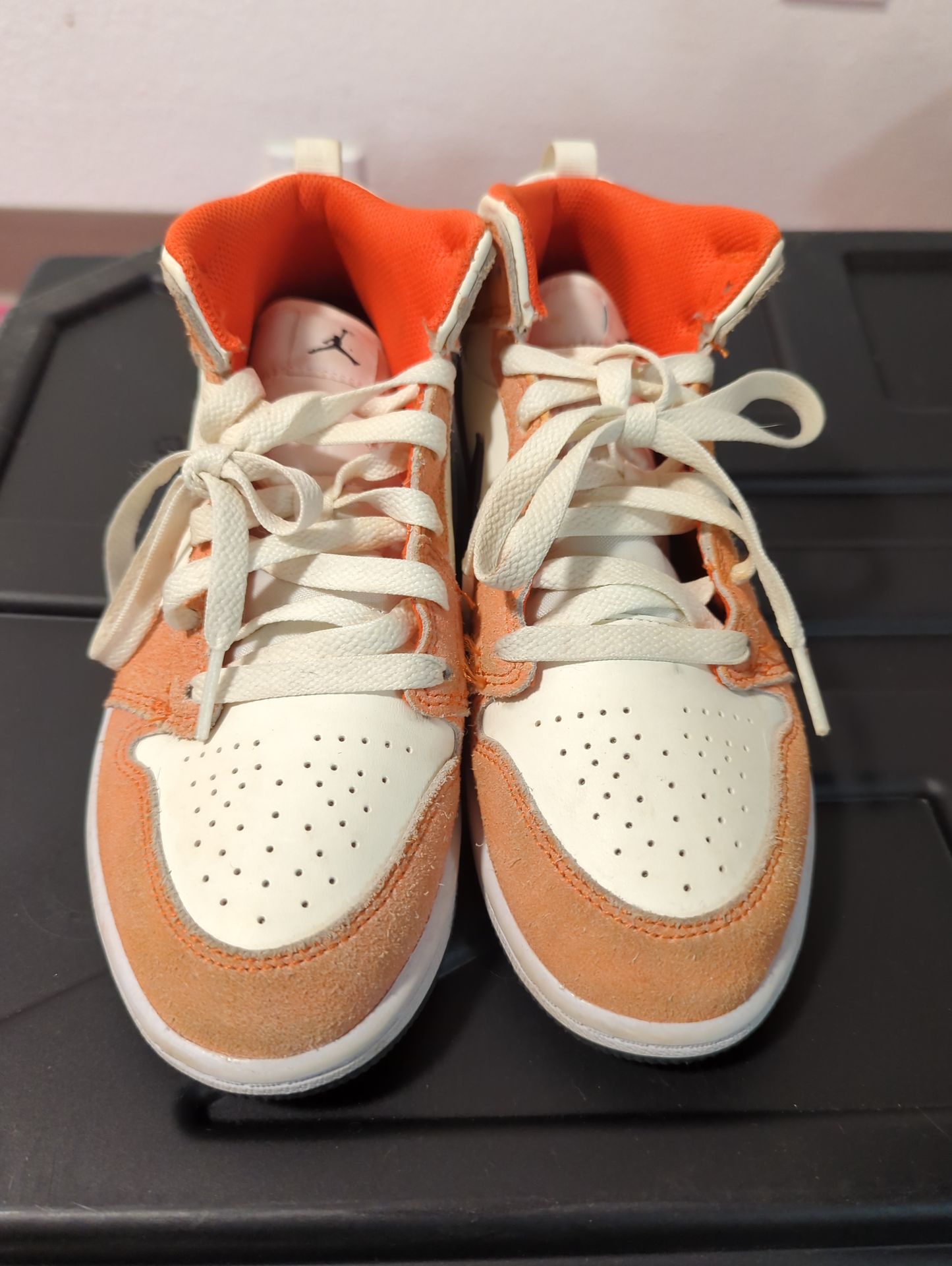 Jordan 1 Mid SE Orange Suede Girls Shoes