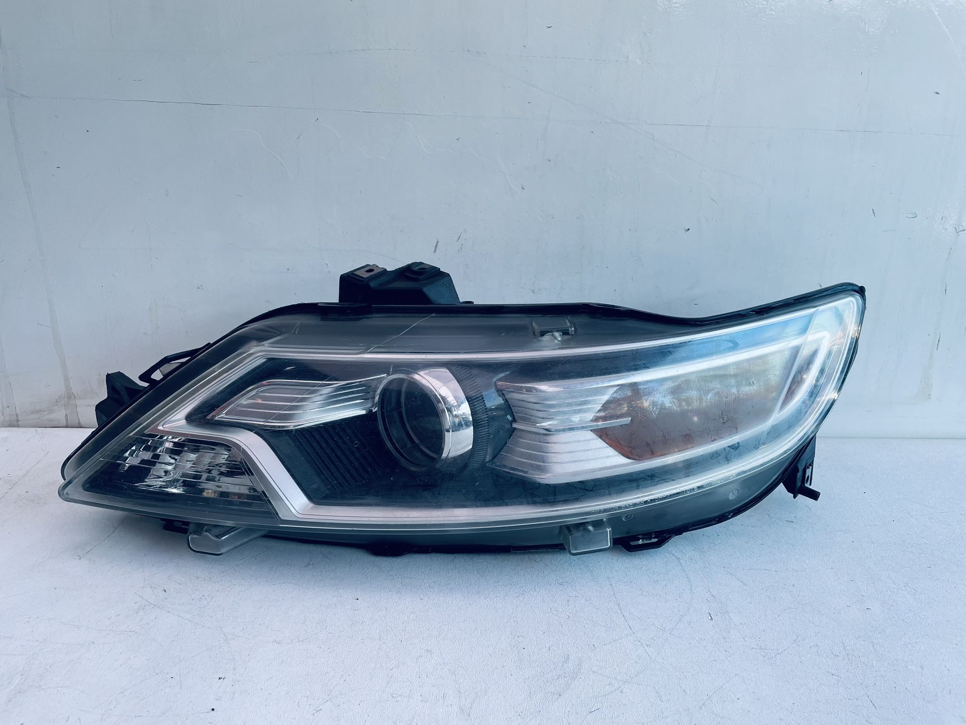 2013-2019 FORD TAURUS LEFT DRIVER SIDE HEADLIGHT HALOGEN OEM