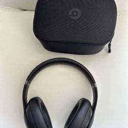 Beats Studio Pro