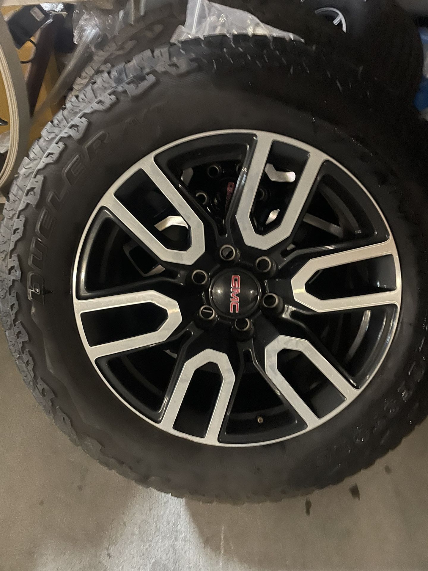 GMC SIERRA WHEELS