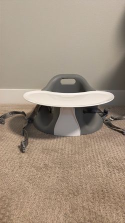Upseat with Tray and Straps