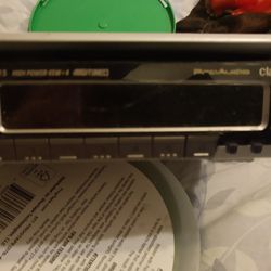 barely used Clarion car stereo/cd player 