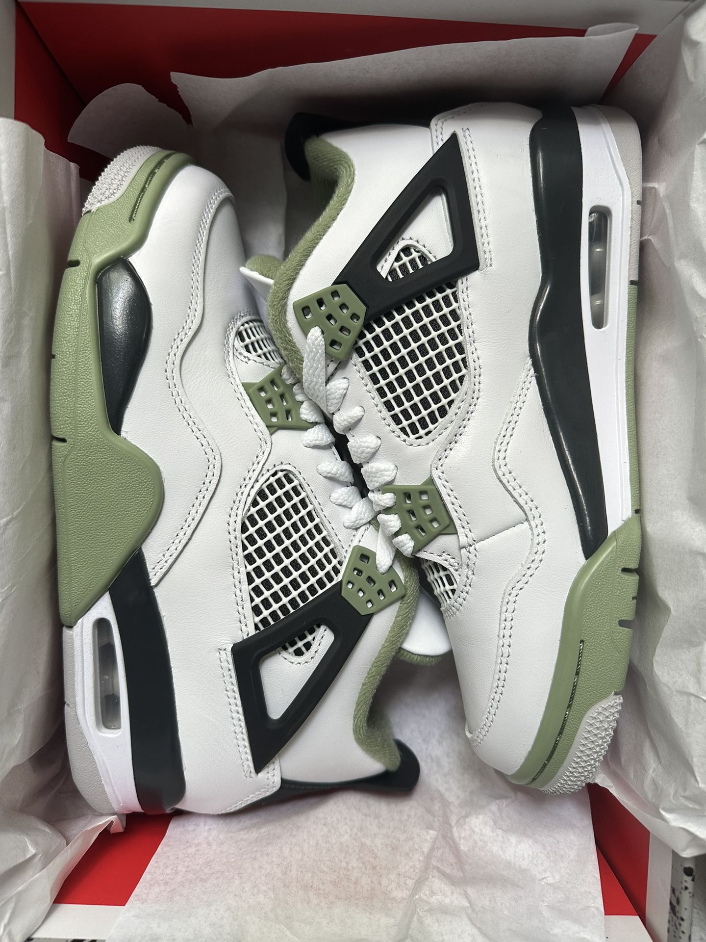 Jordan 4 Seafoam Green