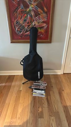 Guitar Yamaha cassic full-size