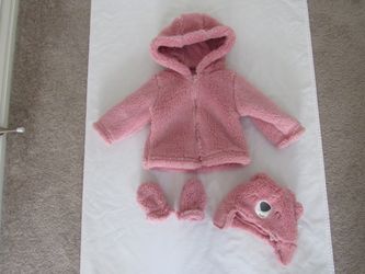 New Baby Girls 3/6 Months Coat, Hat, Mitten's Set, Carter's