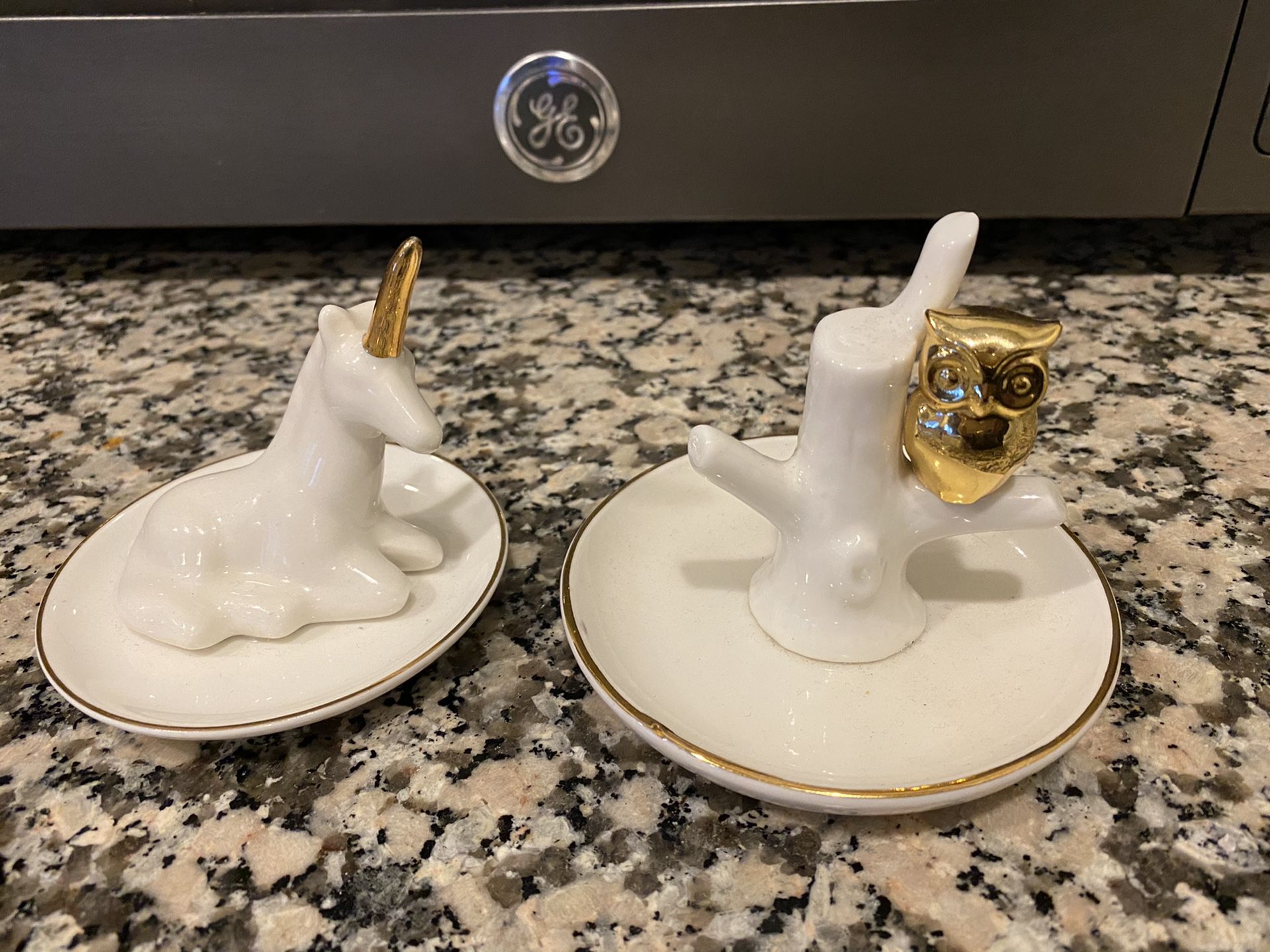 Ring holders owl and unicorn