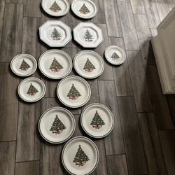 Assorted Vintage Christmas Plates