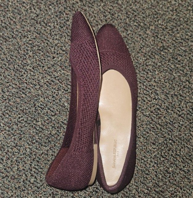 Banana Republic Flats