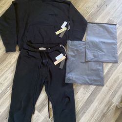 Black Essientials Set (Fear Of God)