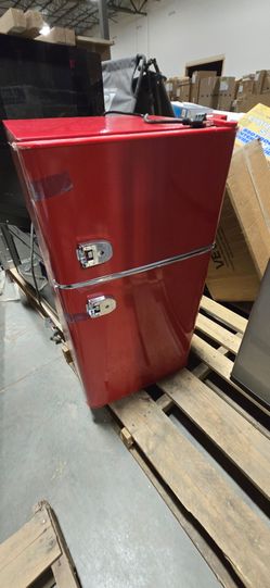 Red Retro Mini Fridge with Freezer