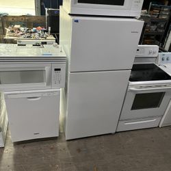 White Kitchen appliance Package 