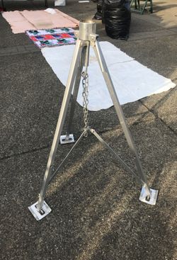 Fifth Wheel stand
