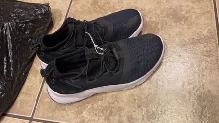 New tennis shoe