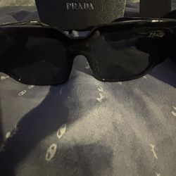 prada glasses