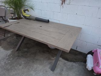 Mesa de patio