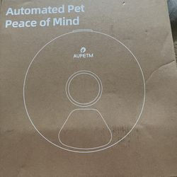 Small Pet Feeder