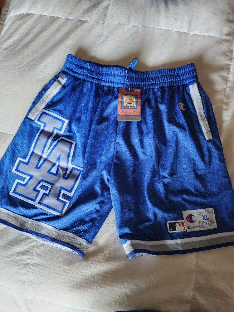 LA Dodgers #50 Mookie Betts Shorts, NEW W/ TAGS!