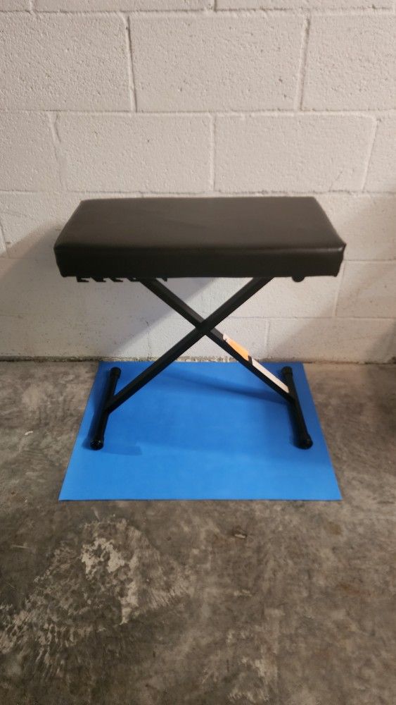Musician's Gear Deluxe Keyboard Bench (BRAND NEW)