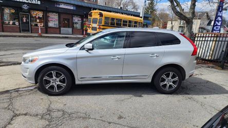 2015 Volvo XC60