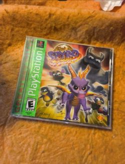 Sony PlayStation 1 video game CIB true collector's spyro year of the dragon tested and works amazing.