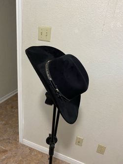 Texan hat for men or women.