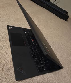 Lenovo ThinkPad T16 Gen 2 Laptop