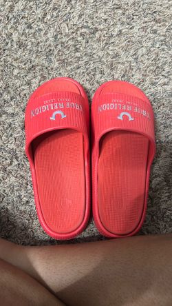 True Religon Slides