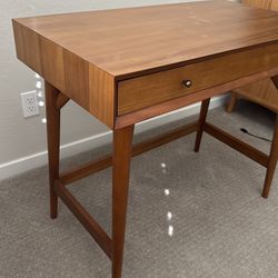 Mid-Century Mini Desk (36)