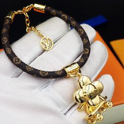 Vivienne Ki Flip Bracelet
