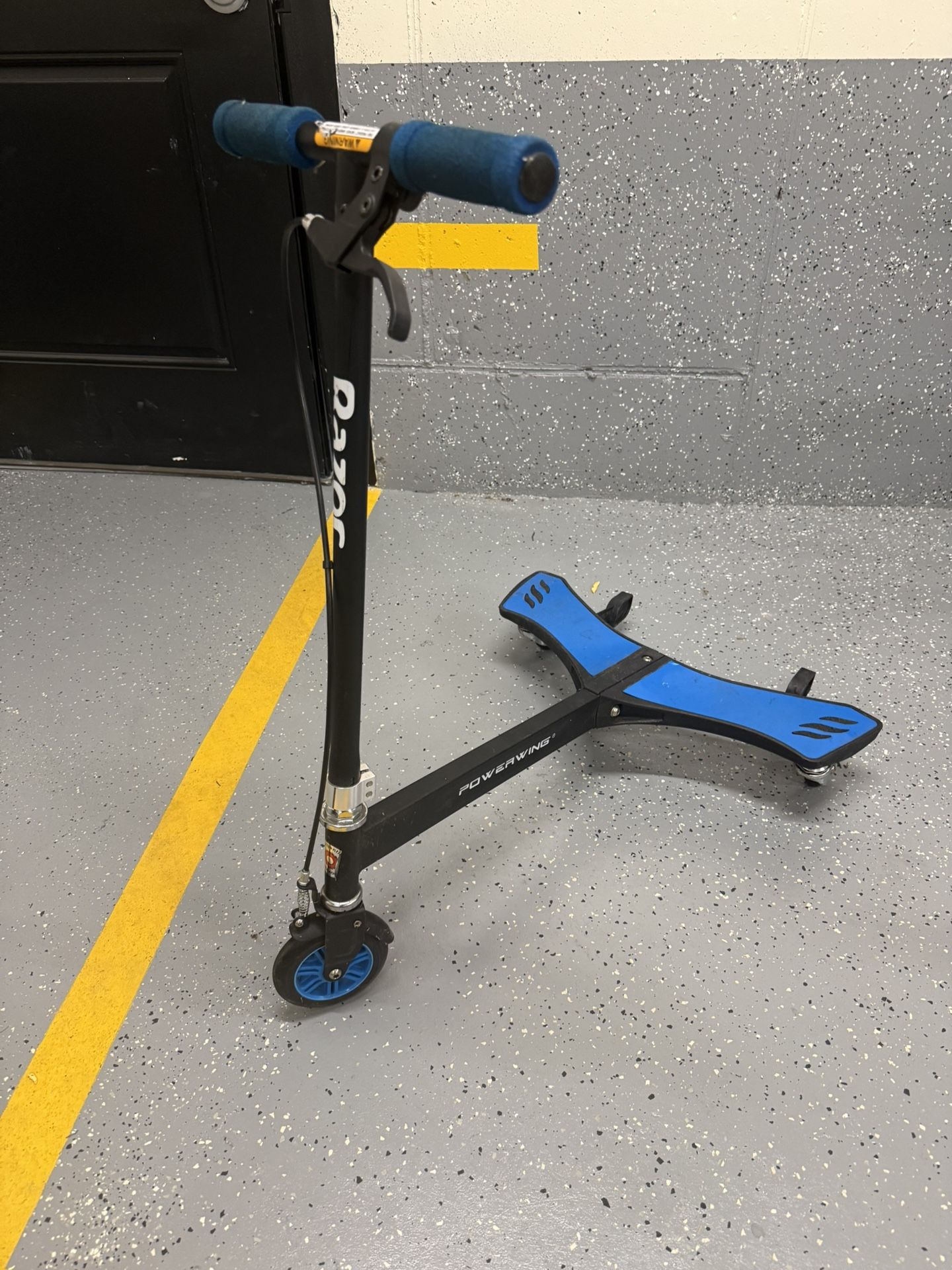 Razor PowerWing Scooter – $25 (Westfield, NJ) Cash Only – Priced to Sell Fast