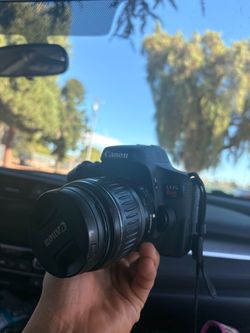 Canon EOS Rebel T6i DSLR Camera with Lens