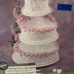Wilton Heart shaped Cake Display
