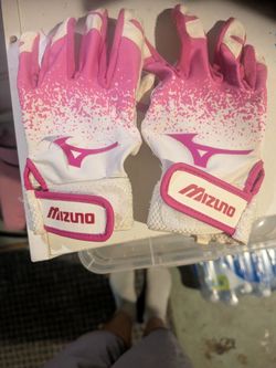 Mizuno Batting Gloves Pink and White 8 yr and up girls