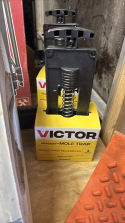 Mole trap