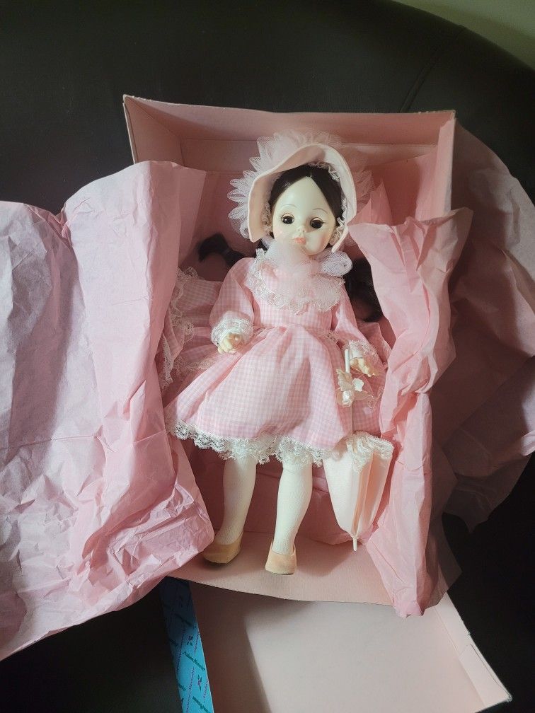 1970s Madame Alexander IOB, Rebecca # 1585