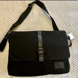 New Calvin Klein Messenger/Laptop Bag